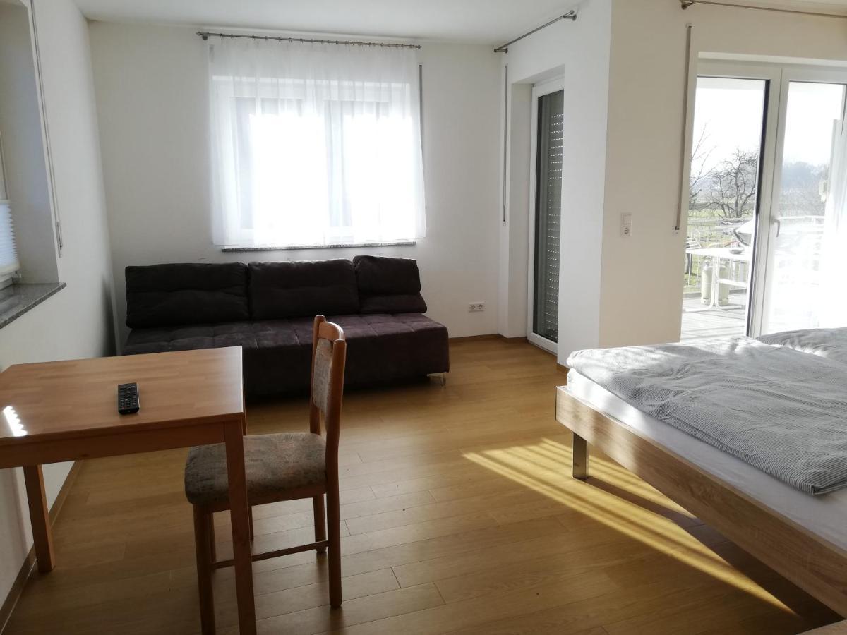 Ferienwohnungen Weishaupt Pfingstweider Strasse 30 Meckenbeuren Ngoại thất bức ảnh