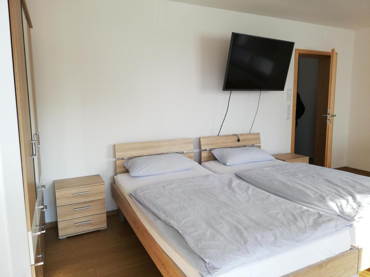Ferienwohnungen Weishaupt Pfingstweider Strasse 30 Meckenbeuren Ngoại thất bức ảnh