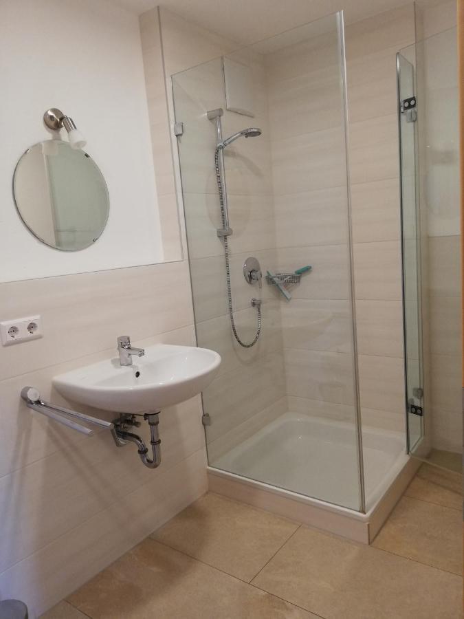 Ferienwohnungen Weishaupt Pfingstweider Strasse 30 Meckenbeuren Ngoại thất bức ảnh